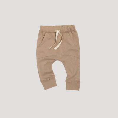 CALÇA LISA CHOCOLATE COM BOLSO CANGURU