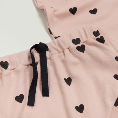 CONJUNTO BODY MANGA  CURTA E TAPA FRALDAS ROSA COM ESTAMPA DE CORAÇÕES